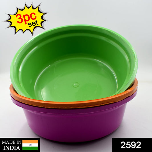 Close-up of a single plastic storage bowl highlighting its reinforced rim.